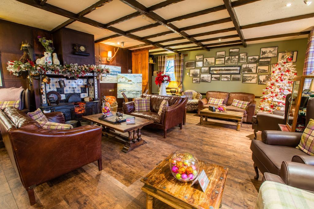 Bed and Breakfast The Cock And Bull Balmedie Экстерьер фото